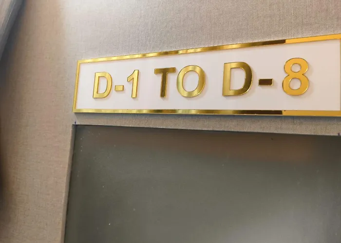 Rest Inn Hostel Dormitory Mumbai